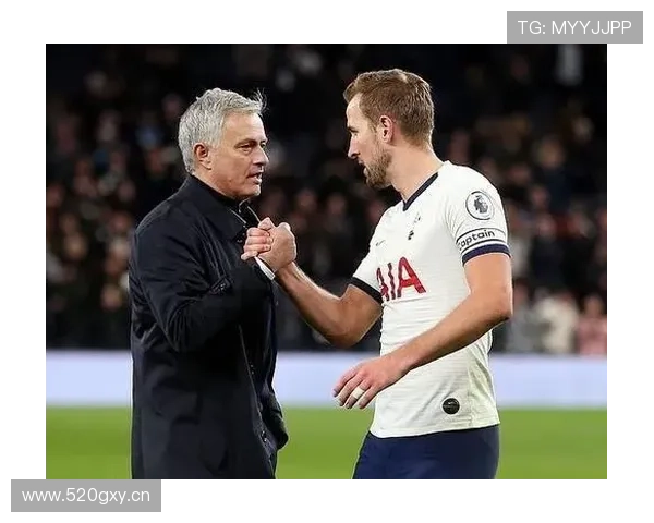 赖斯 vs 菲利普斯:英格兰后腰的角色差异与体系适配性对比分析