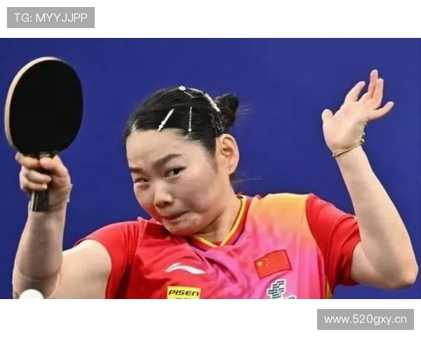 何卓佳训练完直接拎爱马仕去吃火锅，这反差谁懂