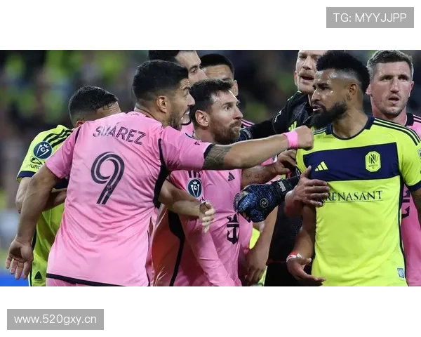 苏亚雷斯又开始“吵架事件簿”，邻居都快习惯了这日常了吧？