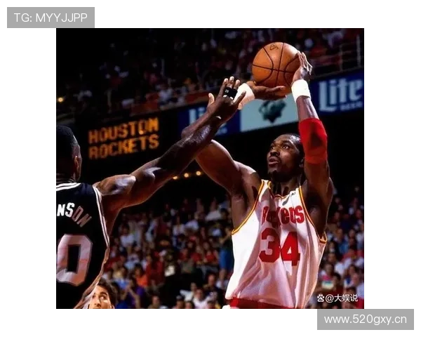 奥拉朱旺背身脚步胜奥尼尔 提升单打与防守威胁